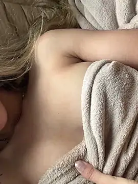 privsloirinha online show from February 7, 2026, 5:32 pm