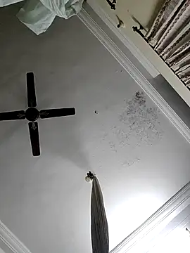 Snapshot of XYZ_looking_guy14 chatting on December 15, 2025, 8:47 pm XYZ looking guy14 online show from December 15, 2025, 8:47 pm