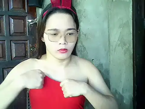 Snapshot of whirl_girl chatting on February 23, 2026, 2:35 am whirl girl online show from February 23, 2026, 2:35 am