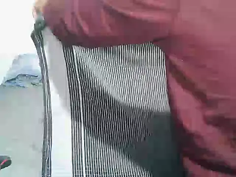 SweetHotPussy 99 online show from April 16, 2026, 4:13 am