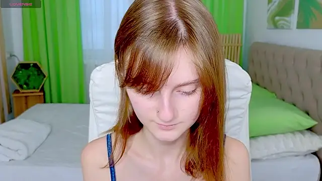 Miss Alisa  online show from February 12, 2026, 12:05 pm