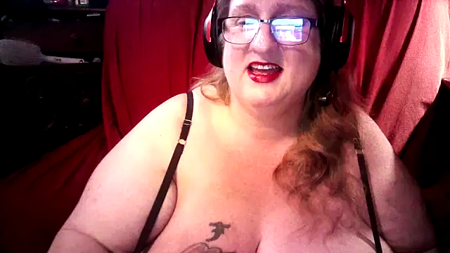 Snapshot of jade-belle chatting on December 16, 2025, 5:00 am jade-belle online show from December 16, 2025, 5:00 am