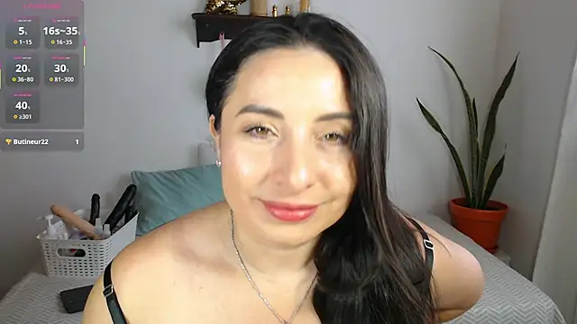 Snapshot of Karlinlive chatting on June 9, 2026, 5:25 pm Karlinlive online show from June 9, 2026, 5:25 pm