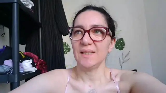 anngelle online show from April 12, 2026, 7:11 am