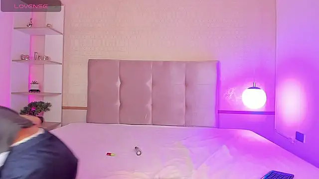 Will Turneer online show from December 22, 2025, 9:48 pm