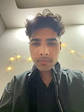 an kit96 online show from December 22, 2025, 1:44 pm