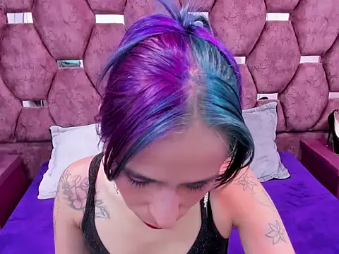  CandyPurple online show from February 17, 2026, 9:12 pm