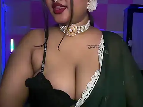 Snapshot of sonal-6 chatting on June 17, 2026, 6:51 pm sonal-6 online show from June 17, 2026, 6:51 pm
