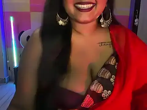 Snapshot of sonal-6 chatting on July 17, 2026, 8:50 pm sonal-6 online show from July 17, 2026, 8:50 pm