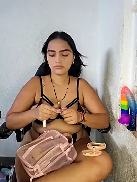 Mia em online show from March 13, 2026, 6:02 pm