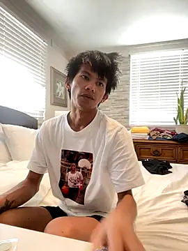 Snapshot of jhaycobXgarcia chatting on December 15, 2025, 10:15 pm jhaycobXgarcia online show from December 15, 2025, 10:15 pm