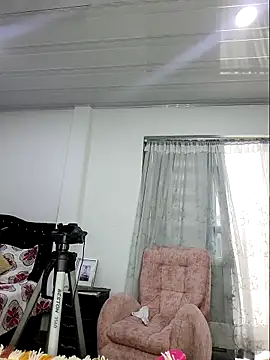 Naomy Mature online show from February 12, 2026, 12:49 pm