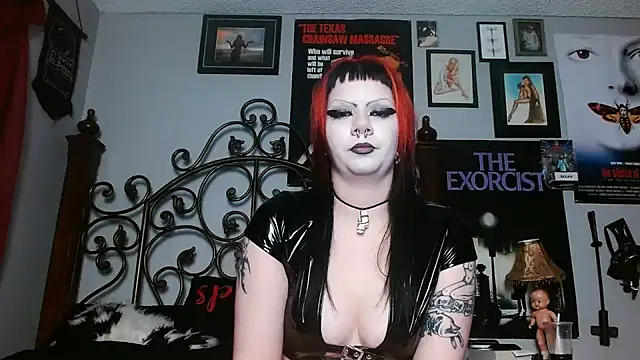 Snapshot of Bettieee_Agura chatting on January 11, 2026, 12:39 am Bettieee Agura online show from January 11, 2026, 12:39 am