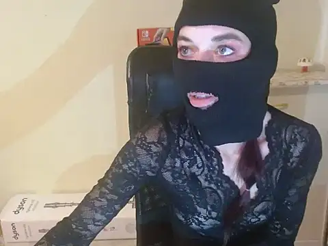 Snapshot of ntrlbdyy chatting on December 14, 2025, 10:10 am ntrlbdyy online show from December 14, 2025, 10:10 am