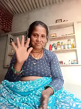 Shreya pandit online show from April 10, 2026, 10:22 am