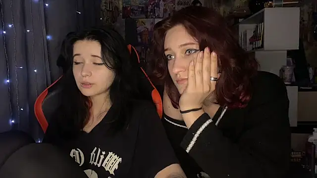 Absent Fairy online show from June 12, 2026, 9:23 pm