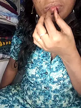 Snapshot of tamilsaisree chatting on December 20, 2025, 5:16 pm tamilsaisree online show from December 20, 2025, 5:16 pm