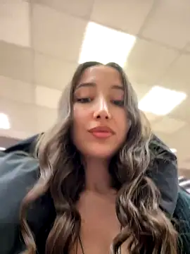 Snapshot of CrazyOneIRL chatting on December 20, 2025, 1:14 pm CrazyOneIRL online show from December 20, 2025, 1:14 pm