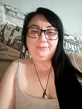 MariSwan222 online show from May 17, 2026, 6:52 pm