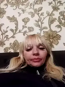 MirandaStar462 online show from December 18, 2025, 5:28 pm