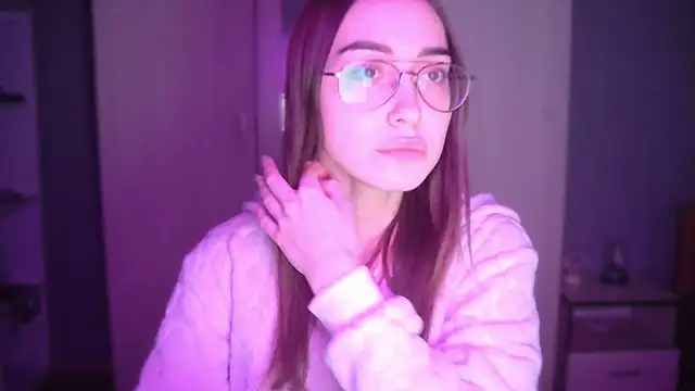 Snapshot of EllaWalker__ chatting on December 15, 2025, 12:55 pm EllaWalker online show from December 15, 2025, 12:55 pm