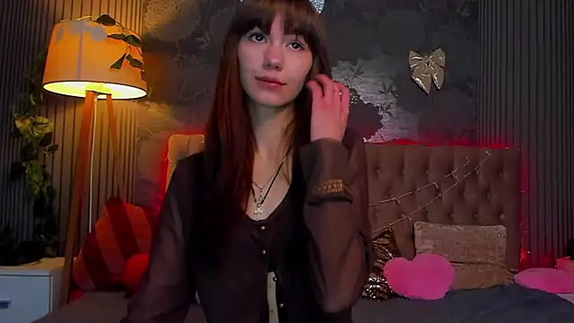 Snapshot of MilanaHotts chatting on December 22, 2025, 8:53 pm MilanaHotts online show from December 22, 2025, 8:53 pm