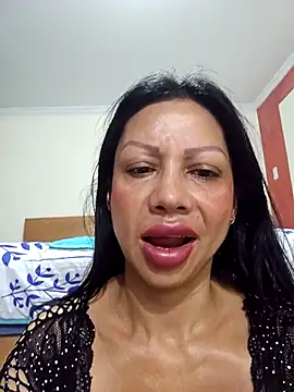 Snapshot of Grace_Velvet chatting on May 4, 2026, 9:34 am Grace Velvet online show from May 4, 2026, 9:34 am