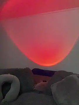 Snapshot of Dracco_Velour_ chatting on February 20, 2026, 10:17 am Dracco Velour online show from February 20, 2026, 10:17 am