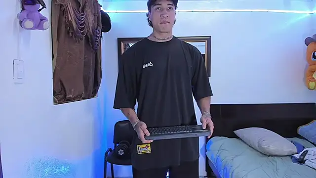 Bull  fit online show from February 1, 2026, 4:11 am