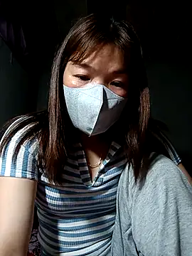 Snapshot of May-Ne chatting on February 26, 2026, 1:33 pm May-Ne online show from February 26, 2026, 1:33 pm