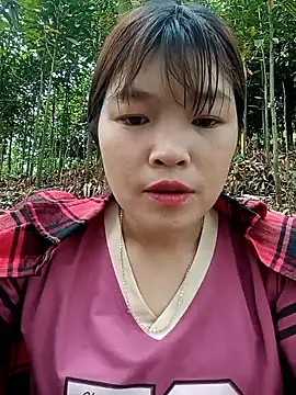 May-Ne online show from April 17, 2026, 2:25 am