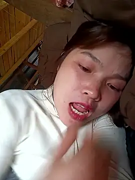 Snapshot of May-Ne chatting on January 14, 2026, 8:40 am May-Ne online show from January 14, 2026, 8:40 am