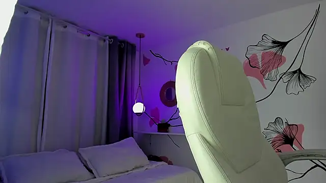 Snapshot of lia_quinn chatting on February 3, 2026, 3:37 am lia quinn online show from February 3, 2026, 3:37 am