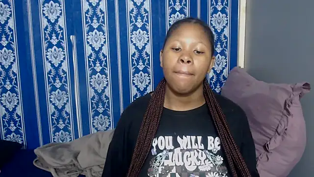 TemptingCloeXx online show from January 31, 2026, 7:12 pm