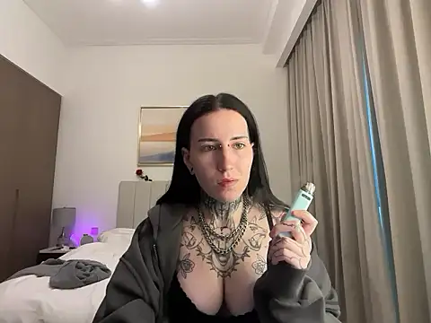 Snapshot of GothicRyderr chatting on December 16, 2025, 8:29 am GothicRyderr online show from December 16, 2025, 8:29 am