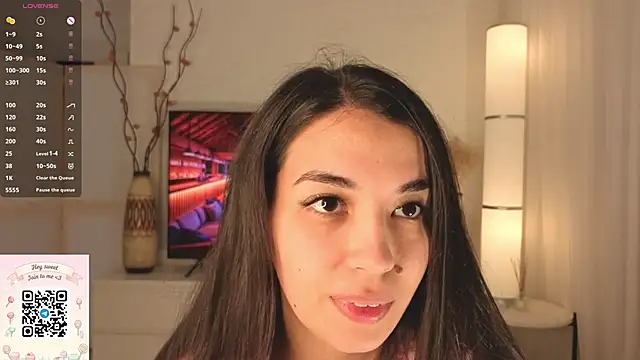 Snapshot of EmmyNoel chatting on June 2, 2026, 7:14 pm EmmyNoel online show from June 2, 2026, 7:14 pm