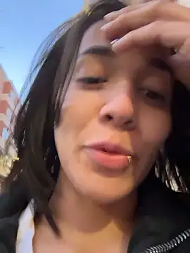 MiaMorenoo online show from January 7, 2026, 5:07 pm