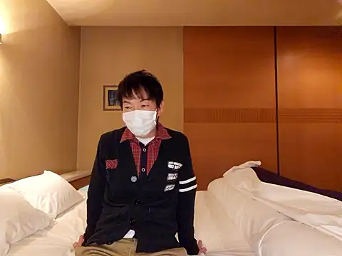 sweets danshi online show from April 12, 2026, 7:00 am