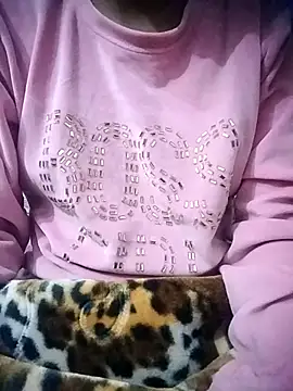 Snapshot of Seenu_slim19 chatting on December 15, 2025, 3:40 pm Seenu slim19 online show from December 15, 2025, 3:40 pm