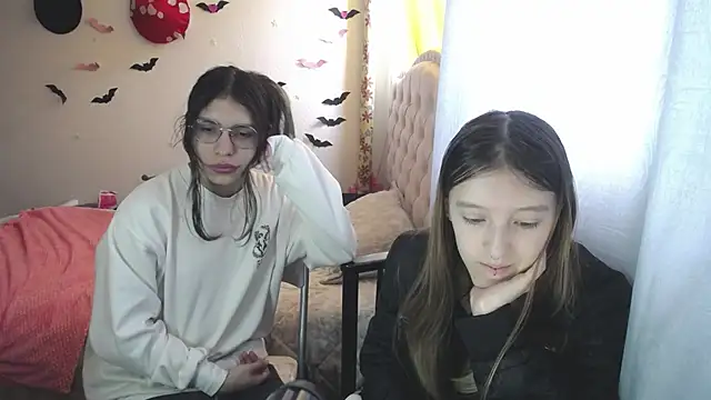 Briar y Blair online show from March 5, 2026, 2:35 pm