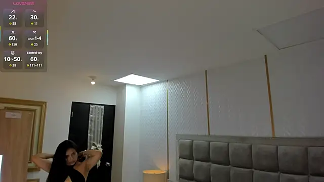 Snapshot of ZaraVesari chatting on January 9, 2026, 8:05 pm ZaraVesari online show from January 9, 2026, 8:05 pm