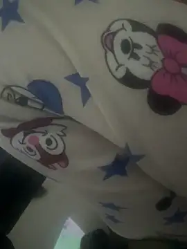 Snapshot of khoukhaarab chatting on December 16, 2025, 5:39 pm khoukhaarab online show from December 16, 2025, 5:39 pm