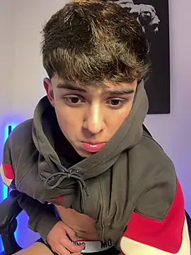 Snapshot of lian_fooxx chatting on July 13, 2026, 4:23 am lian fooxx online show from July 13, 2026, 4:23 am
