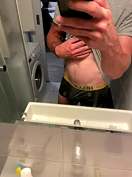 Snapshot of ThePassionPairX chatting on December 16, 2025, 10:25 pm ThePassionPairX online show from December 16, 2025, 10:25 pm