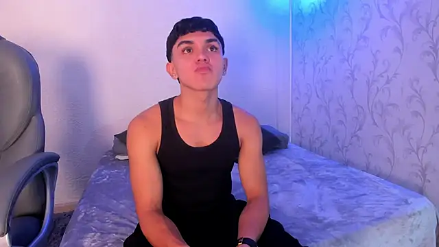 Snapshot of _TaylorBlack chatting on December 19, 2025, 11:34 am TaylorBlack online show from December 19, 2025, 11:34 am