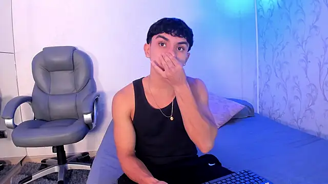 Snapshot of _TaylorBlack chatting on January 13, 2026, 11:36 am TaylorBlack online show from January 13, 2026, 11:36 am