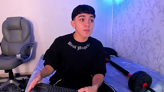 Snapshot of _TaylorBlack chatting on December 21, 2025, 11:34 am TaylorBlack online show from December 21, 2025, 11:34 am