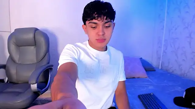 Snapshot of _TaylorBlack chatting on February 8, 2026, 11:41 am TaylorBlack online show from February 8, 2026, 11:41 am