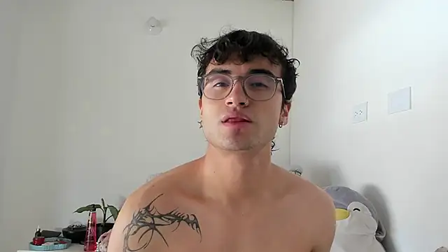 charlie dicker online show from June 3, 2026, 6:34 pm