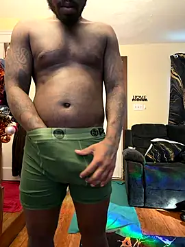 daddydarkskindikk online show from December 18, 2025, 6:23 pm